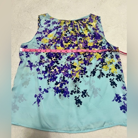 Talbots 100% Silk Aqua Floral Tank Top - Size 8P - Picture 7 of 9